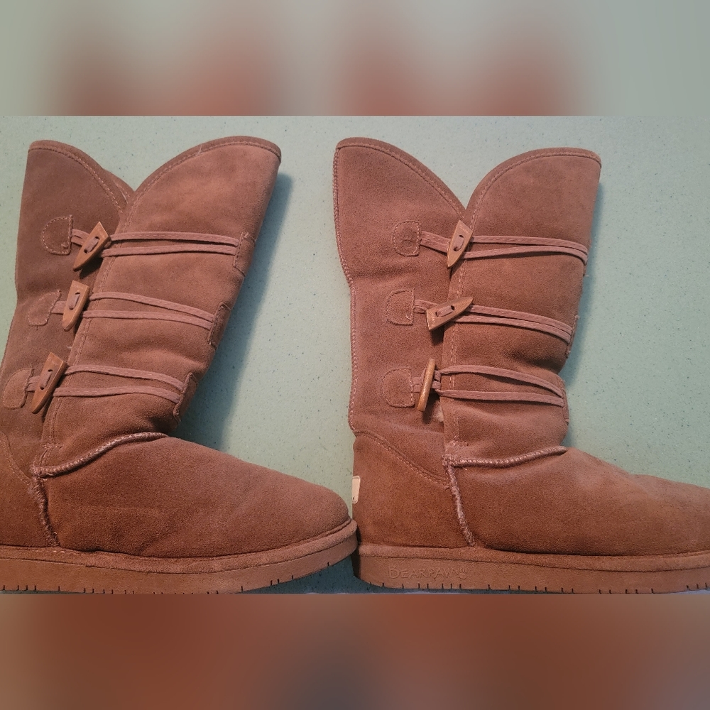 Bearpaw women's boots size 10